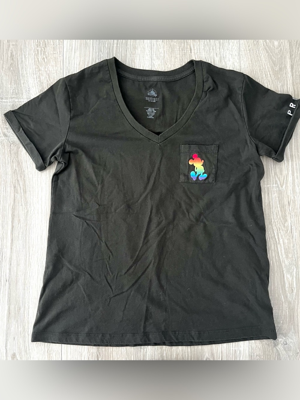 Disney V-Neck Rainbow Mickey Pocket T-Shirt Sz S